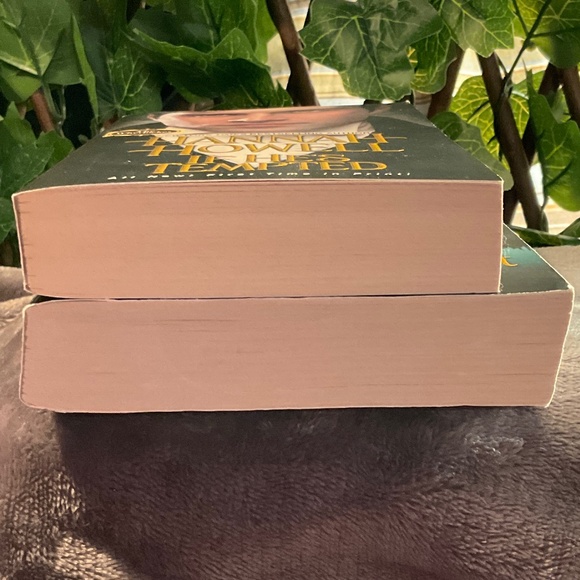 AUTOGRAPHED copy of If He’s Tempted by Hannah Howell & Highland Thirst - Picture 5 of 16